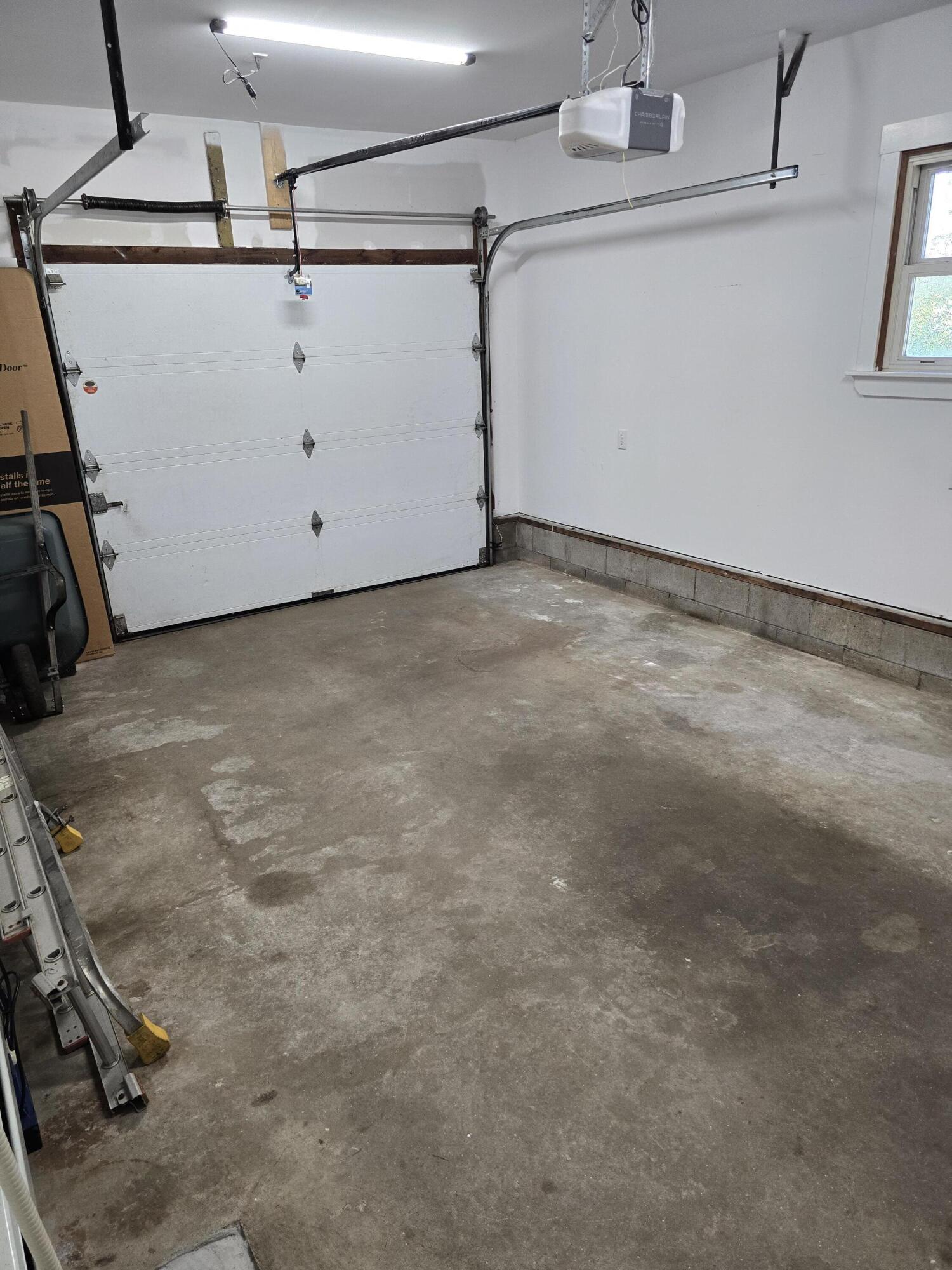 32 West Road Waterboro, ME 04087 - Photo 12 of 16 Heated Garage