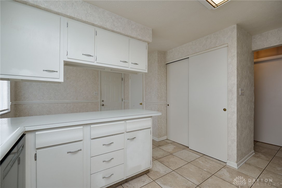 5660 Overbrooke Road Dayton, OH 45440 - Photo 15 of 37 Gallery Image 15