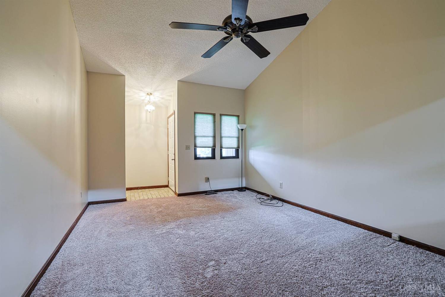 3715 Mack Road Fairfield, OH 45014 - Photo 5 of 31