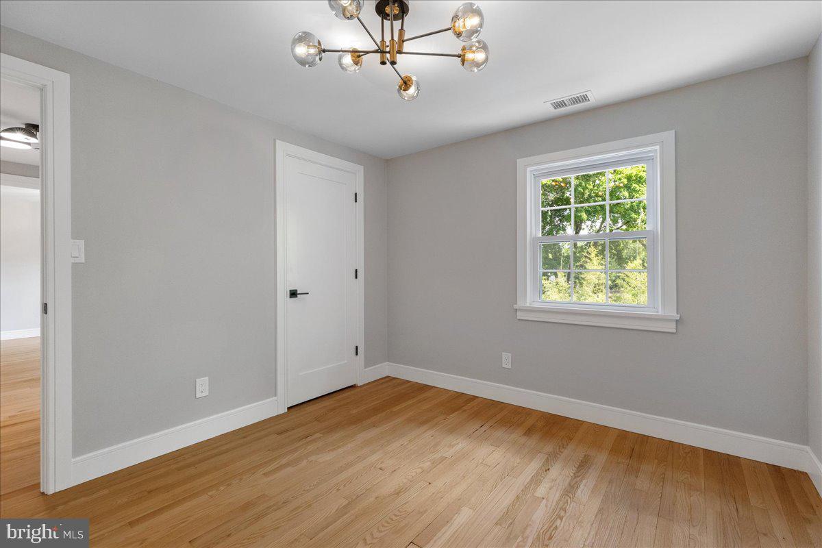 132 West Welling Avenue Pennington, NJ 08534 - Photo 20 of 32