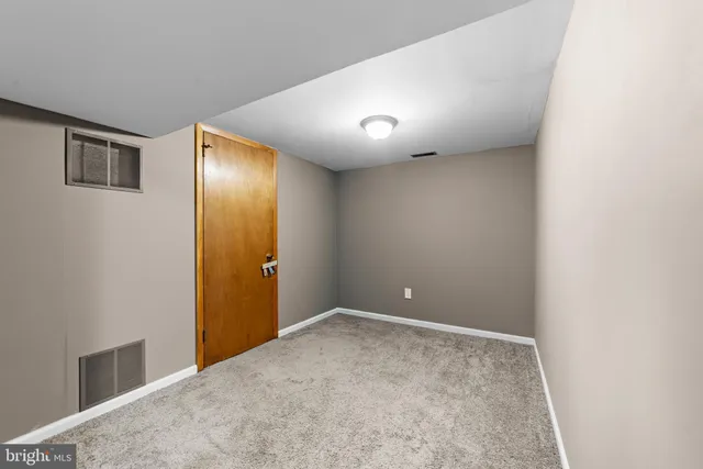 $370,000 | 12 Miramar Drive, Pennsville, NJ 08070