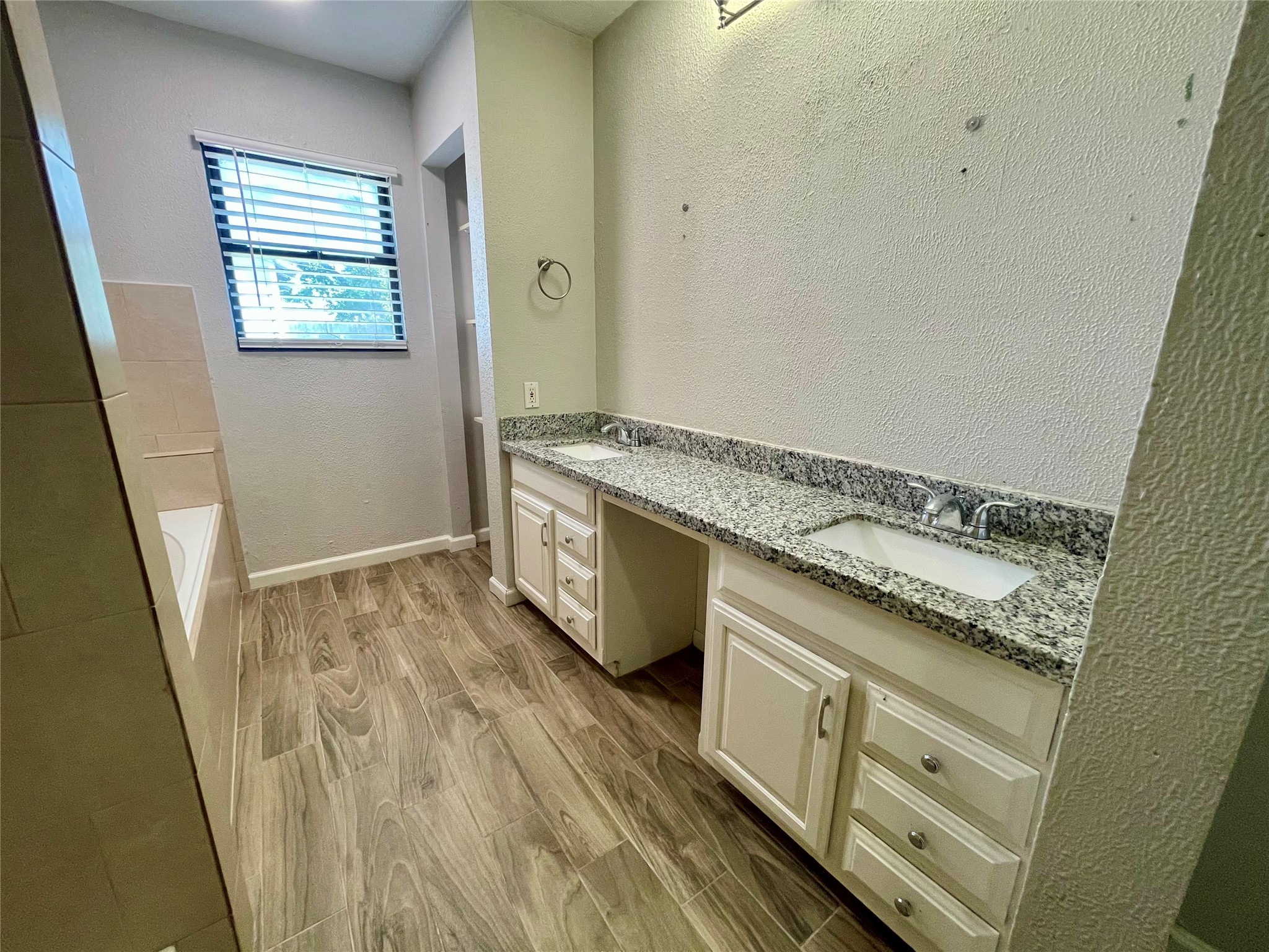 300 Hargett Street Clute, TX 77531 - Photo 18 of 36 a view of a kitchen with washer and dryer