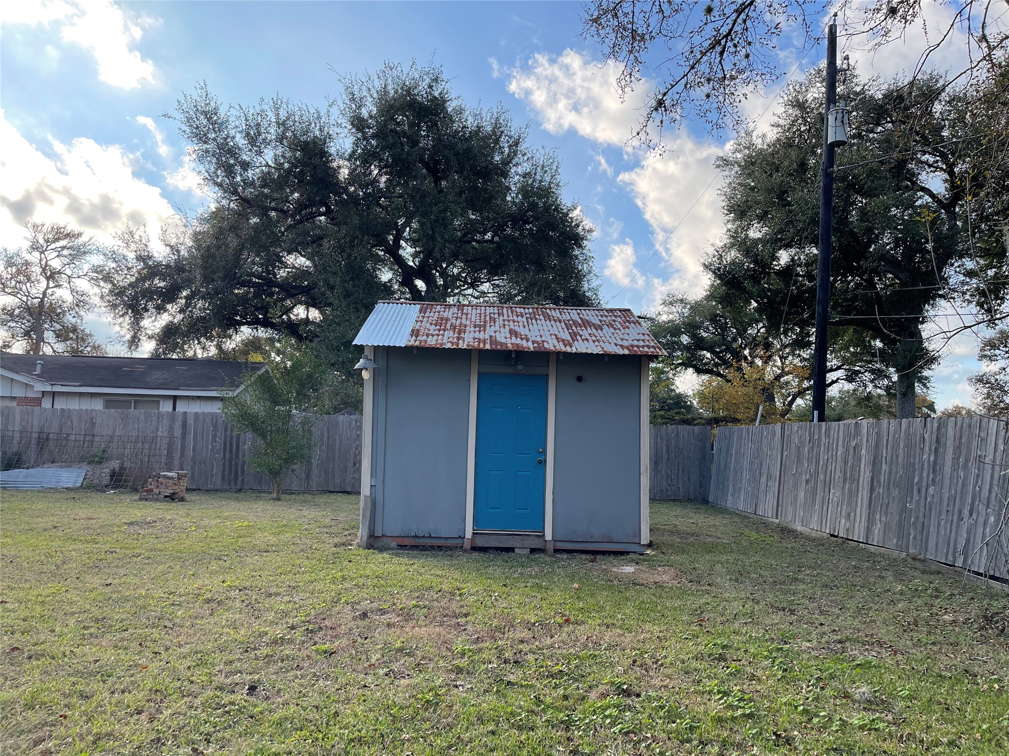 300 Hargett Street Clute, TX 77531 - Photo 36 of 36 a house with trees in the background