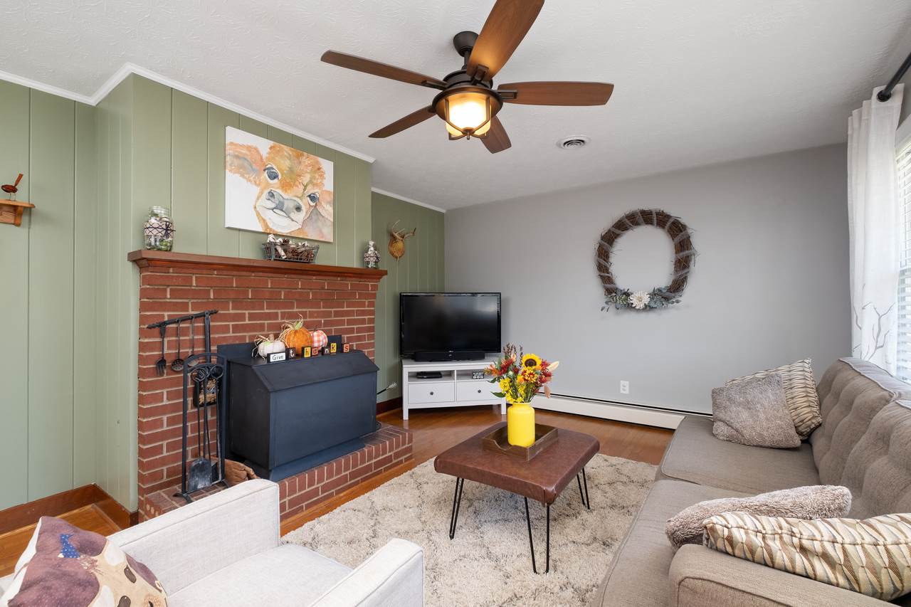 117 Robinhood Road Staunton, VA 24401 - Photo 6 of 49 Gallery Image 6