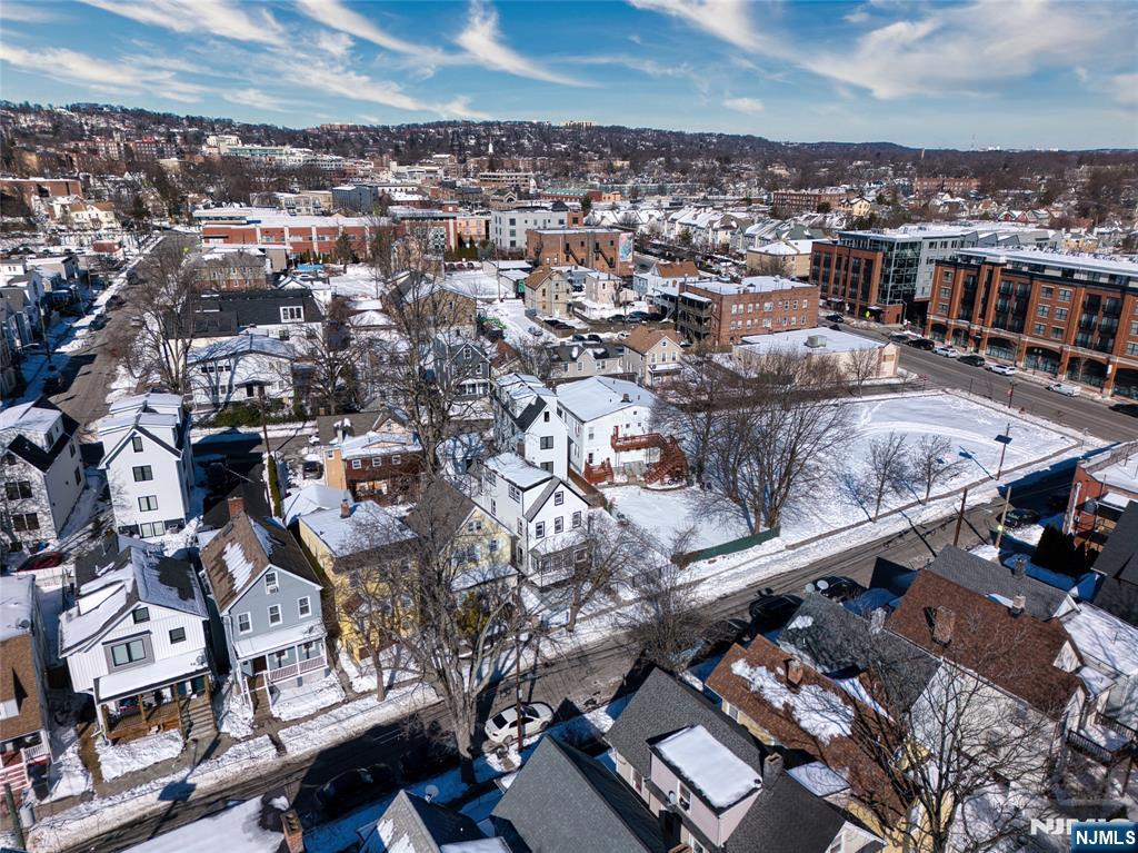 17 Mission Street Montclair, NJ 07042 - Photo 32 of 36