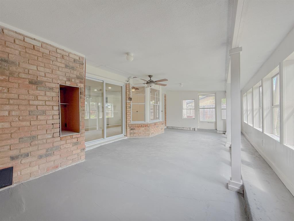 4013 Wedgworth Road South Fort Worth, TX 76133 - Photo 30 of 35