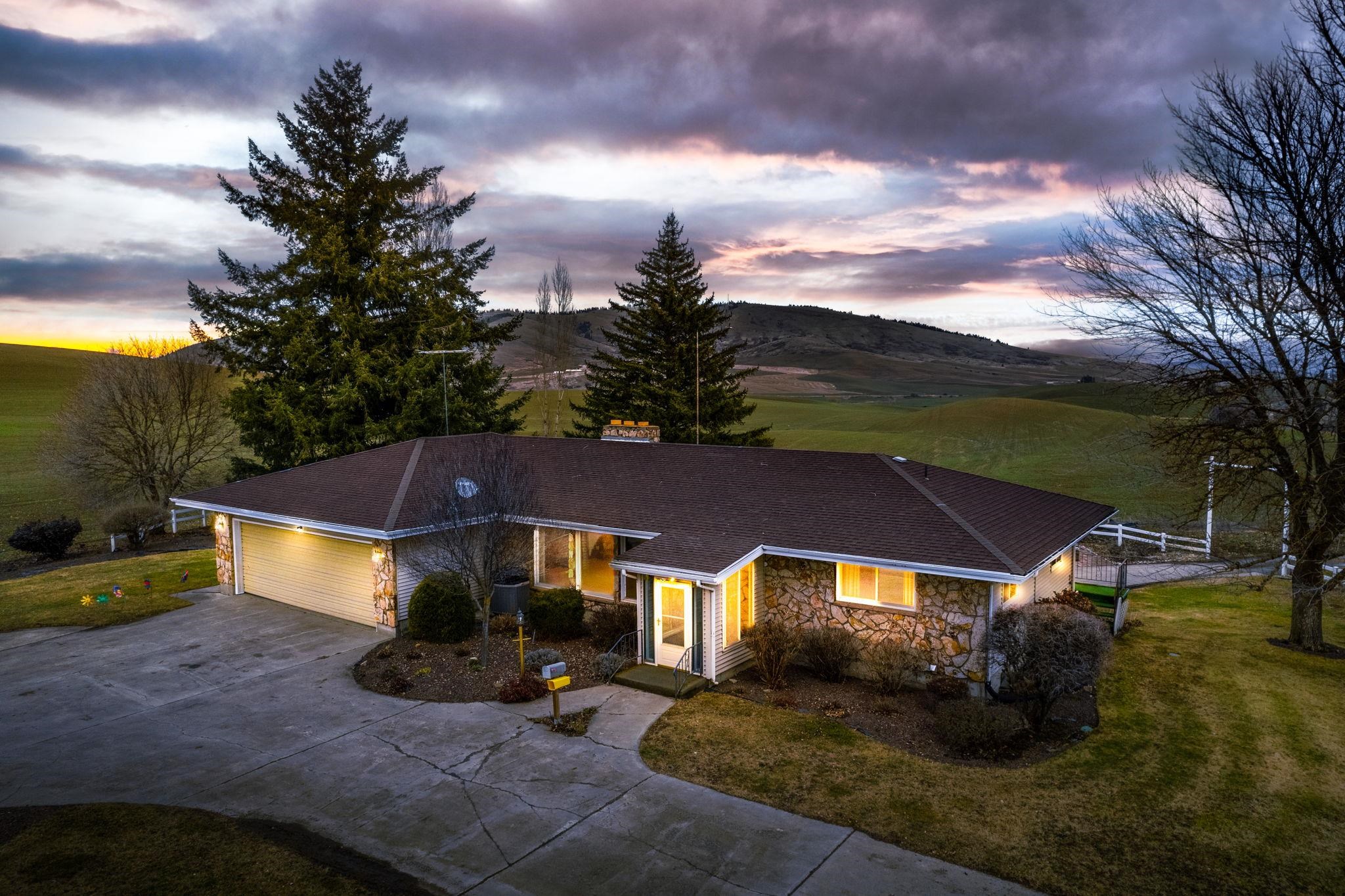 4492 Lone Pine Road Tekoa, WA 99033 - Photo 1 of 43 Gallery Image 1
