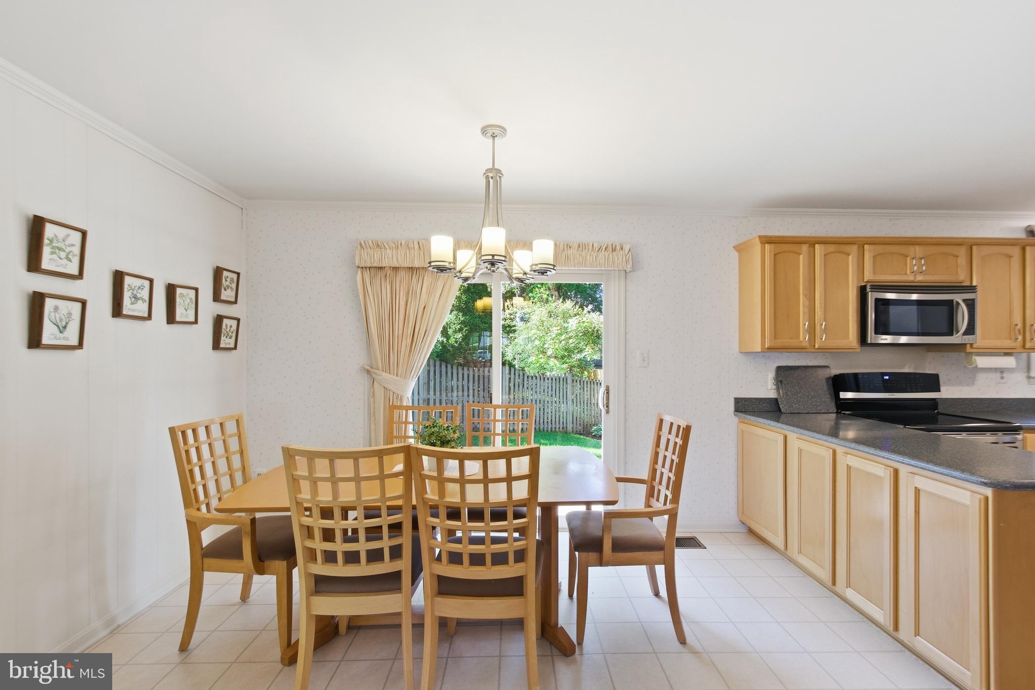 9385 Saddlemount Court Springfield, VA 22153 - Photo 20 of 51 Breakfast Nook 2nd View