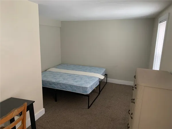 $3,000 | 42 Lee Avenue, Newport, RI 02840