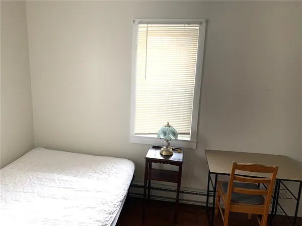 $3,000 | 42 Lee Avenue, Newport, RI 02840