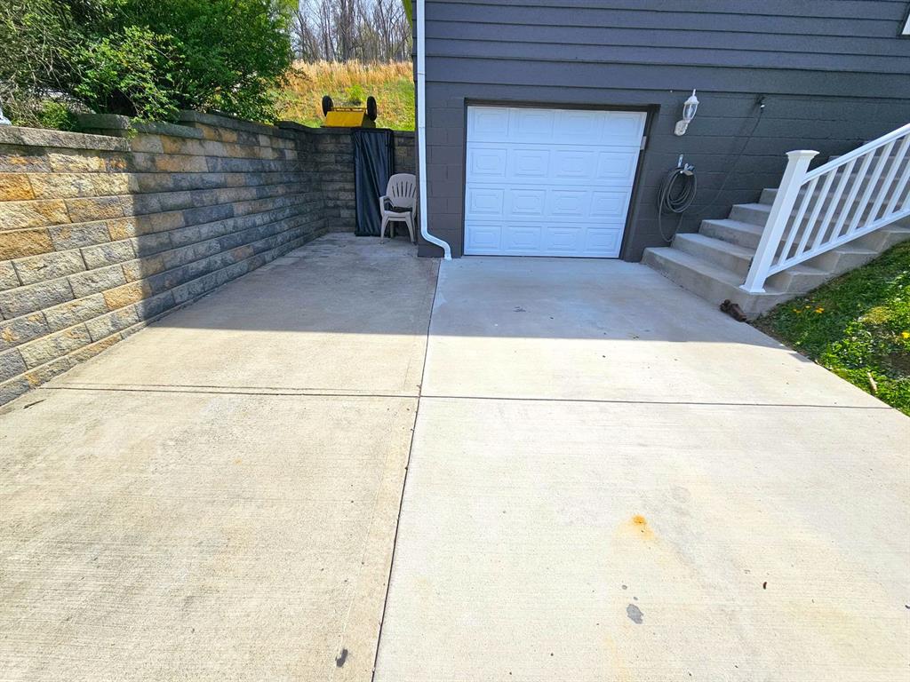 160 Franklin Farms Road Washington, PA 15301 - Photo 2 of 36