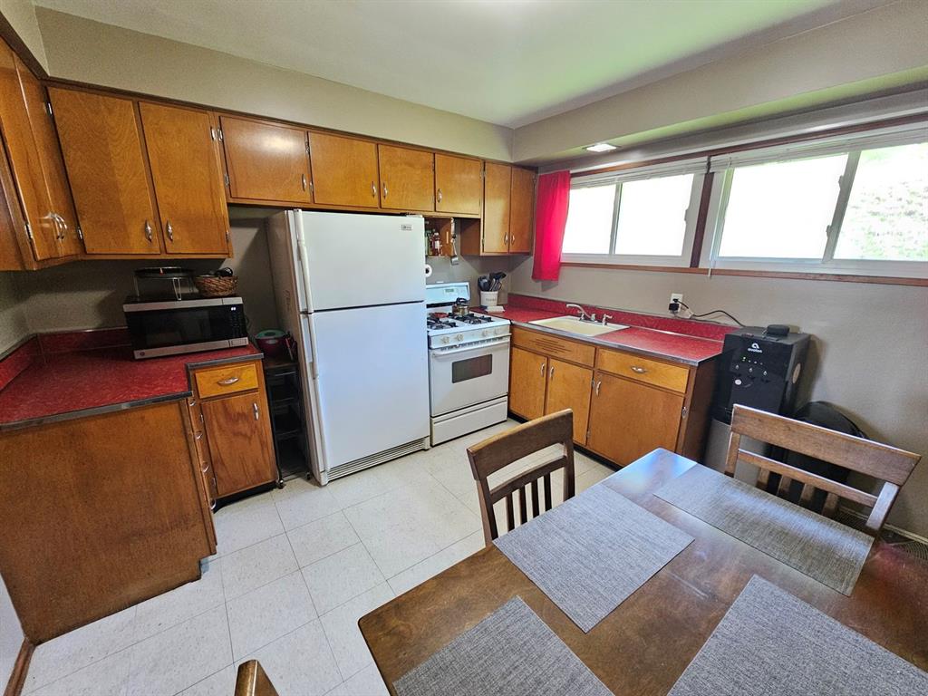 160 Franklin Farms Road Washington, PA 15301 - Photo 8 of 36