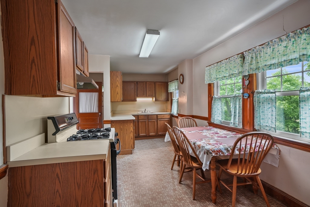 12 Bungalow Road Boston, MA 02132 - Photo 19 of 27