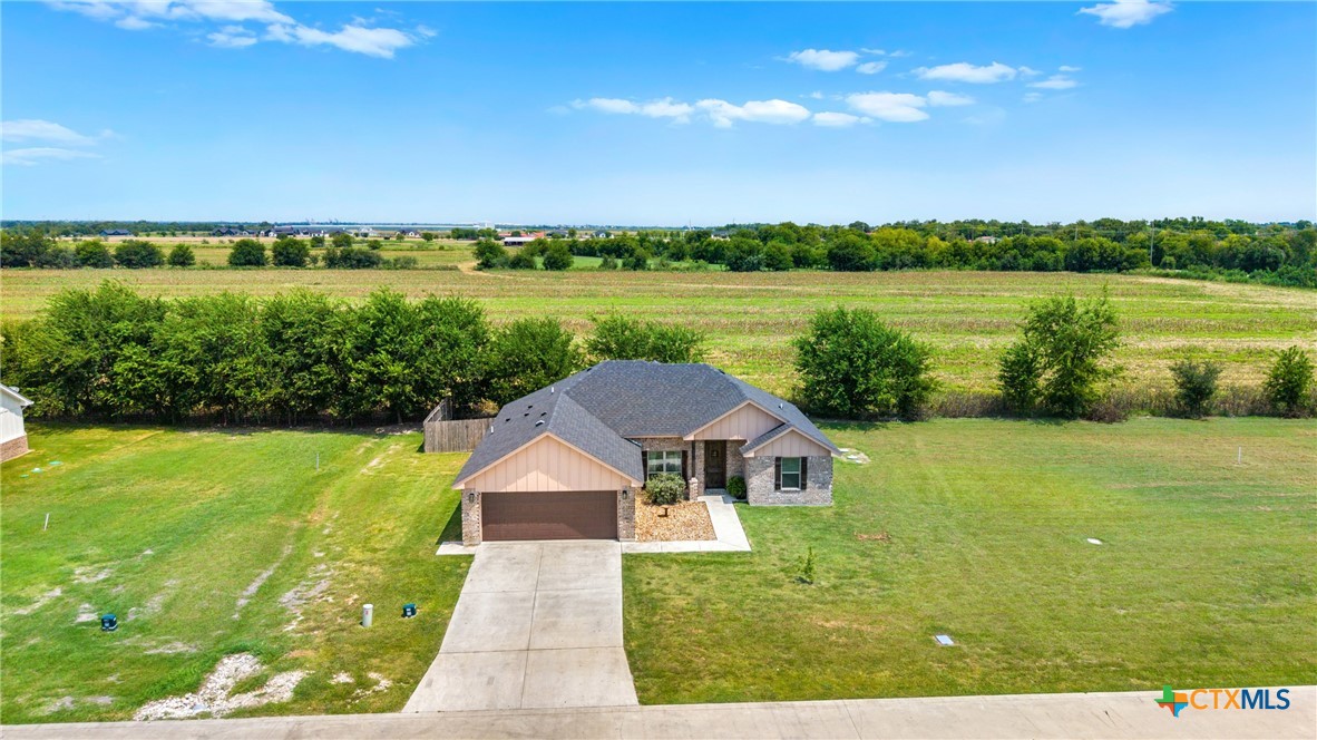 7112 Kc Ranch Court Temple, TX 76501 - Photo 4 of 30 a view of a big house with a big yard