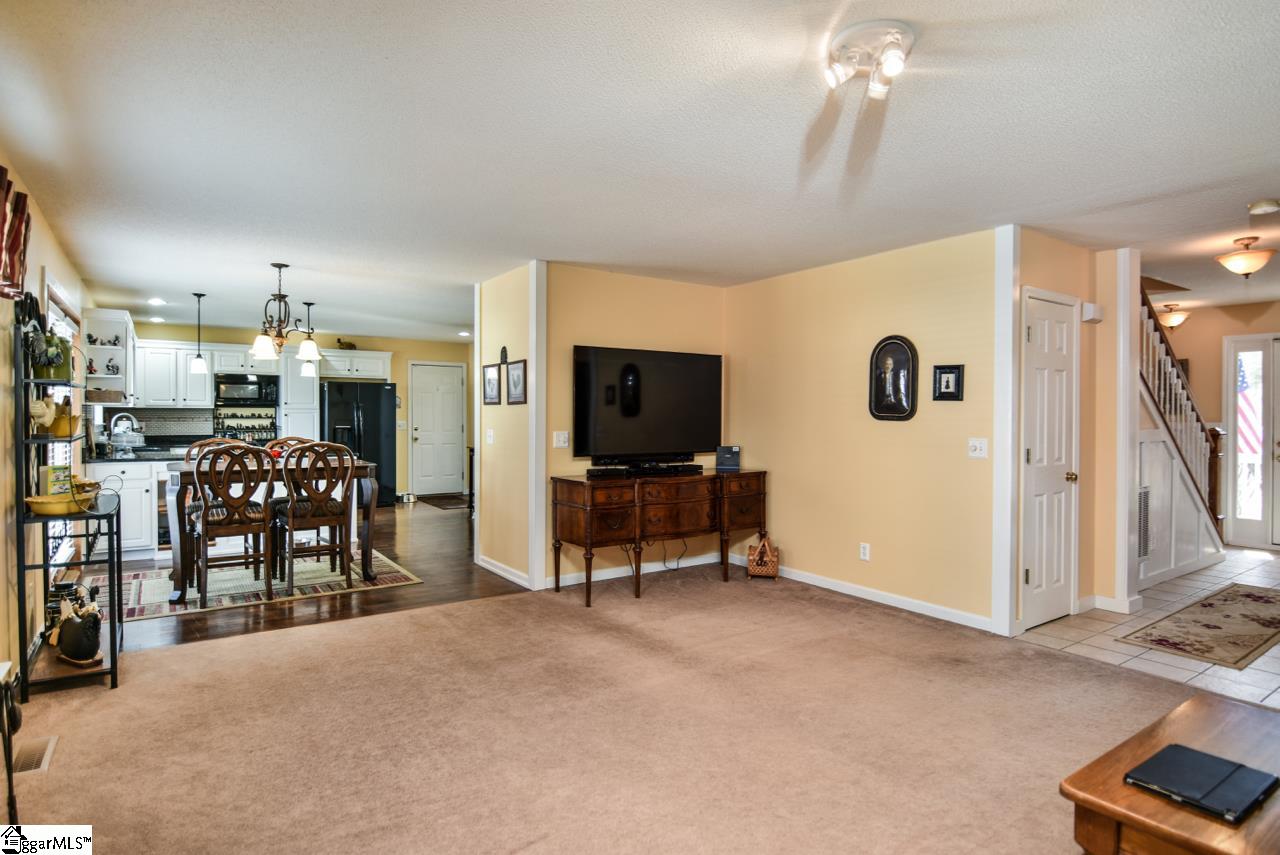 1004 Ashmore Bridge Road Greenville, SC 29605 - Photo 10 of 36 Gallery Image 10