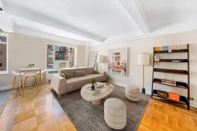 $450,000 | 20 East 35th Street, Unit 10B | Murray Hill