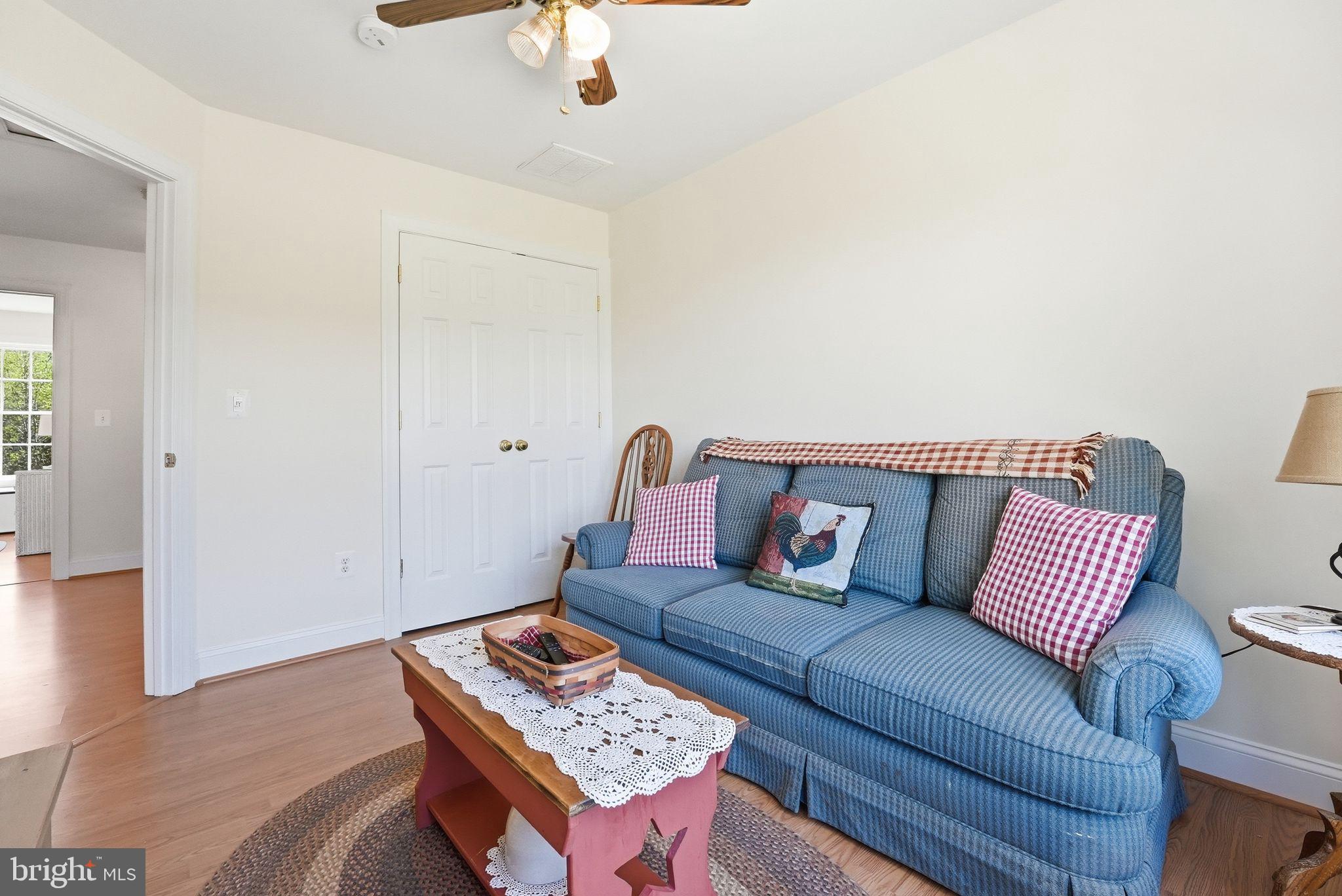 140 Woods Ridge Lane Reva, VA 22735 - Photo 32 of 87 a living room with furniture