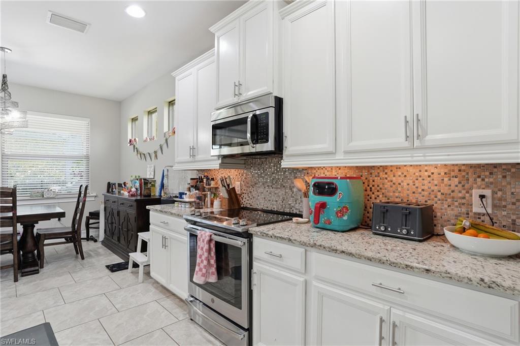 16329 Aberdeen Way Naples, FL 34110 - Photo 12 of 34