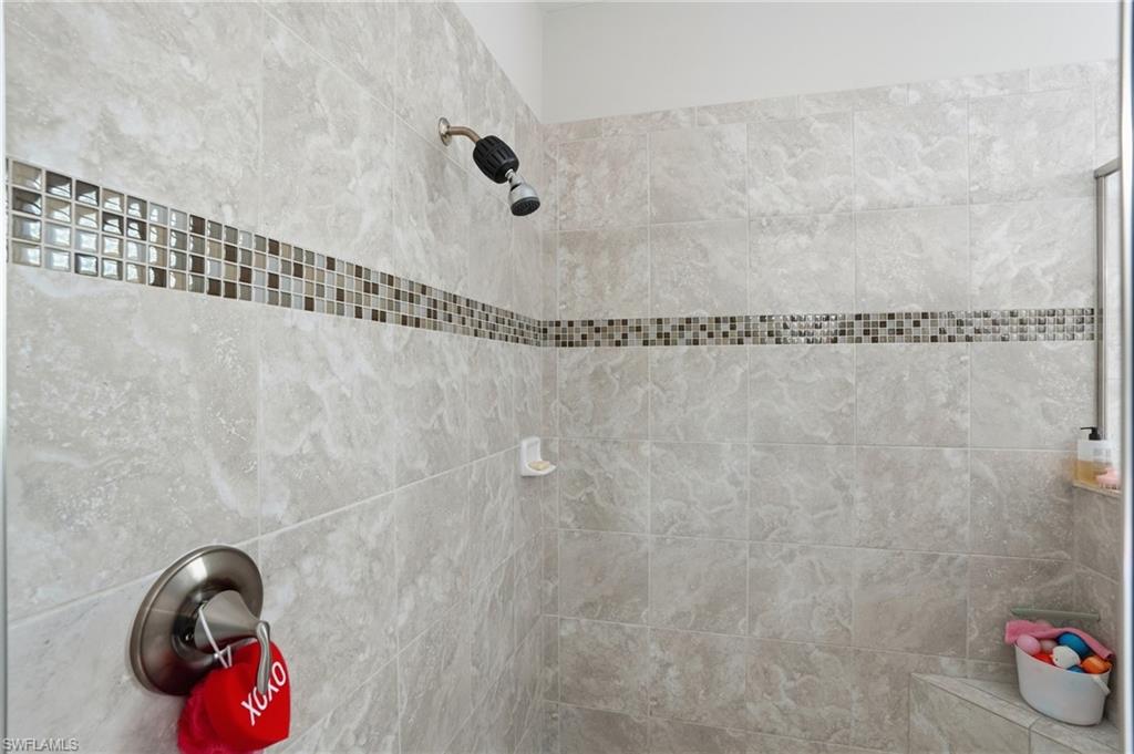 16329 Aberdeen Way Naples, FL 34110 - Photo 18 of 34