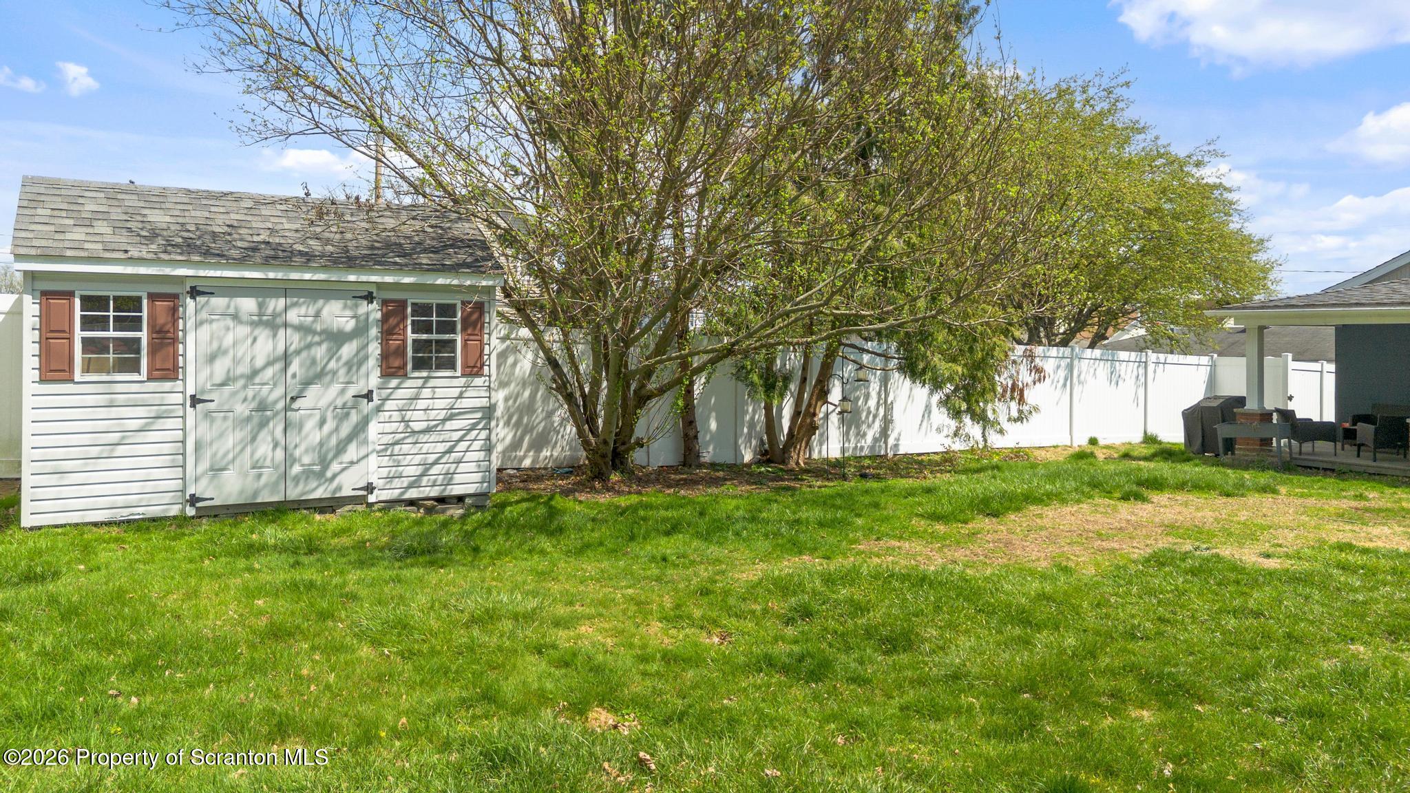 511 Fallon Street Old Forge, PA 18518 - Photo 31 of 41 DJI_0649-2