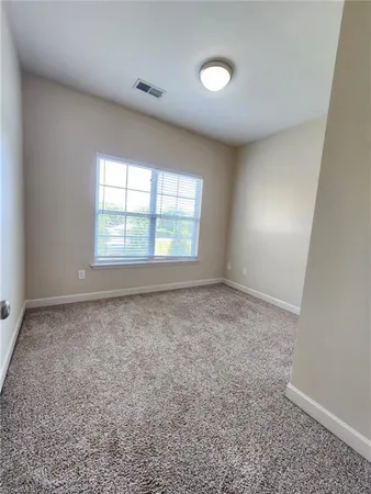 $1,950 | 1915 D Fleming Road, Greensboro, NC 27410