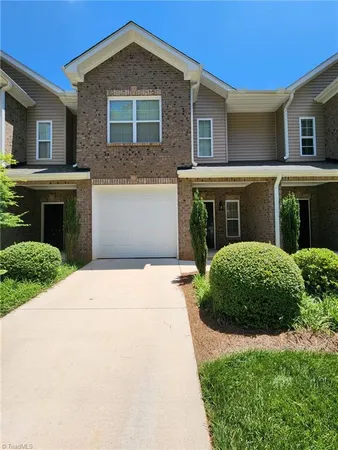 $1,950 | 1915 D Fleming Road, Greensboro, NC 27410