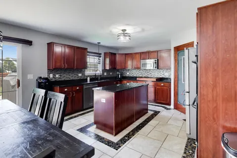 $550,000 | 17060 South Auburn Ridge Drive, Lockport, IL 60441