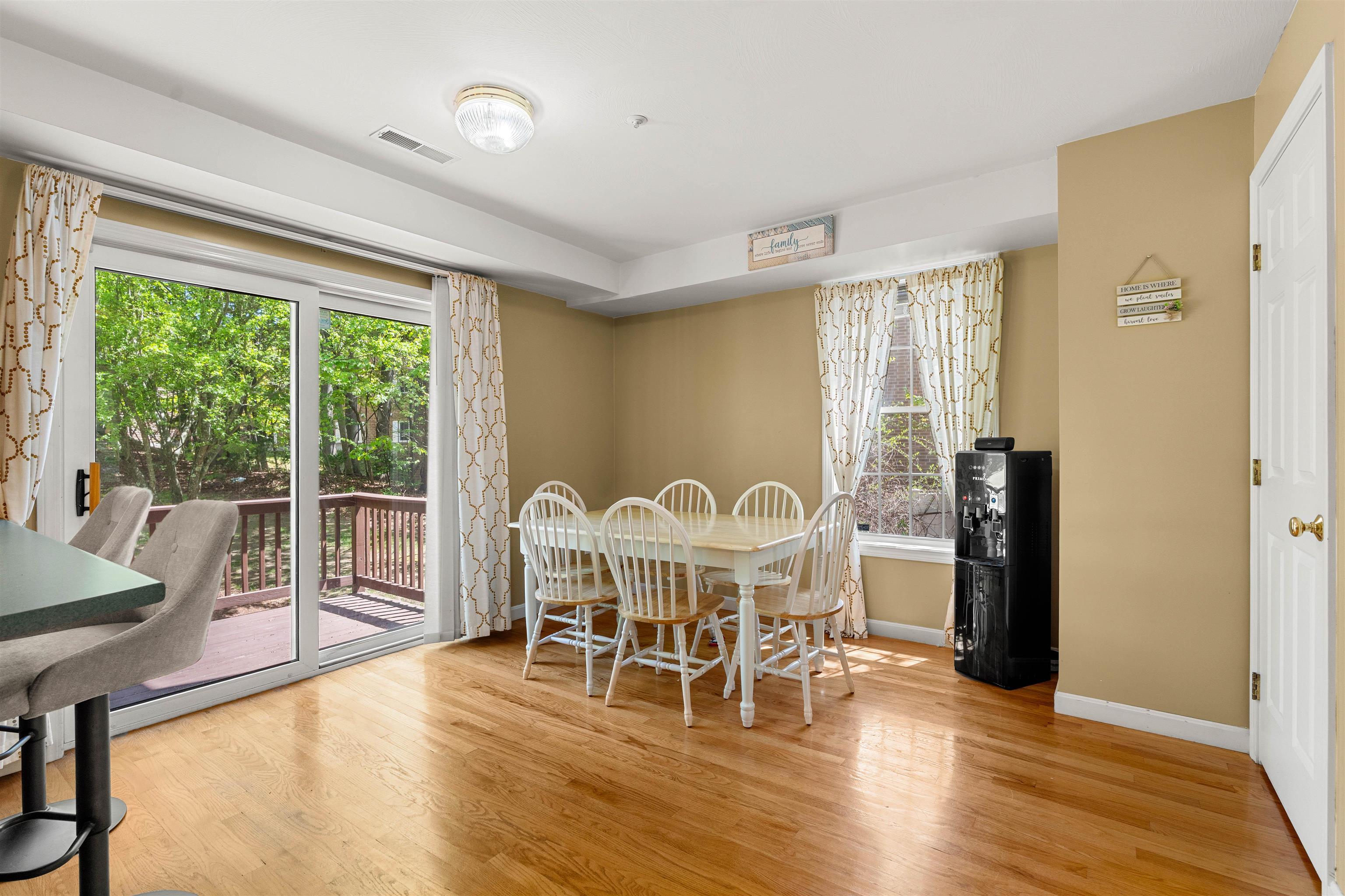 28 Andrew Street Manchester, NH 03104 - Photo 16 of 40