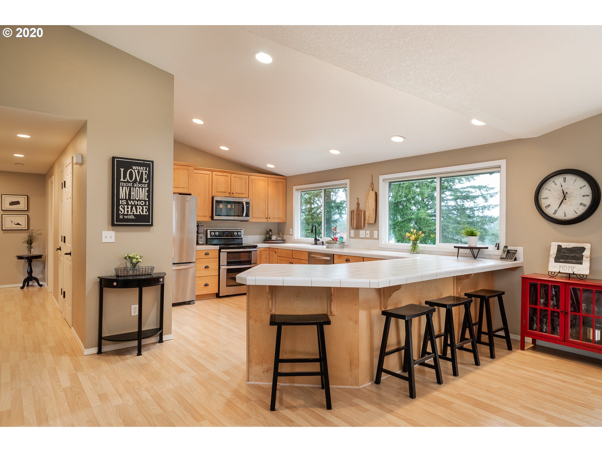 22400 Southeast Ridgeview Drive Damascus, OR 97089 - Photo 5 of 32