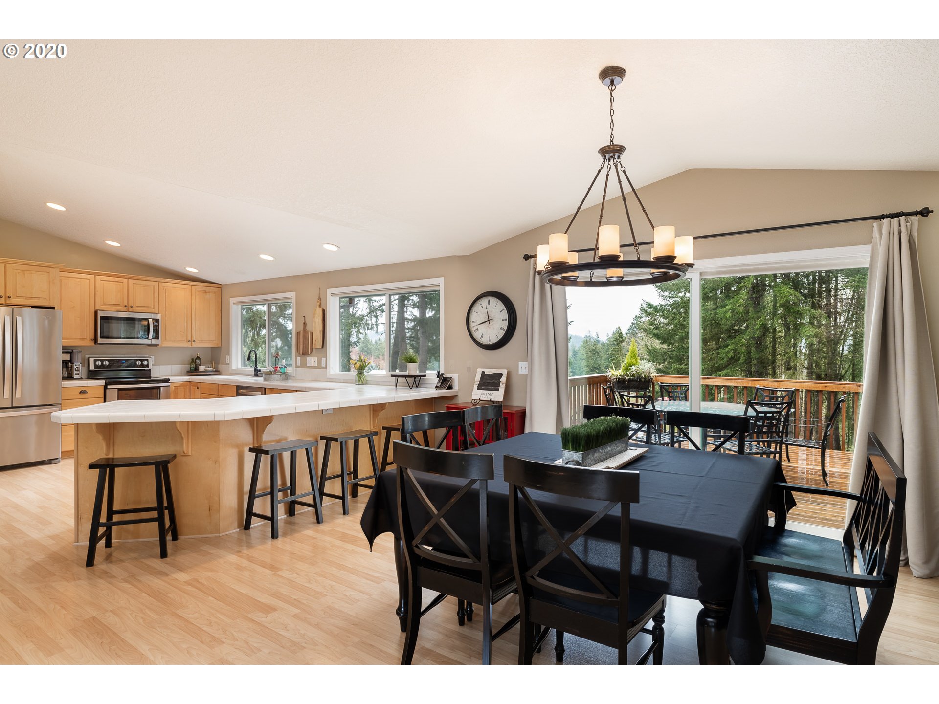 22400 Southeast Ridgeview Drive Damascus, OR 97089 - Photo 7 of 32