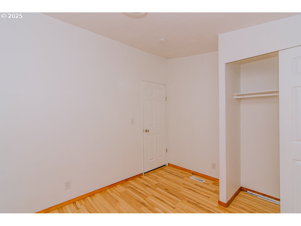 88247 Ellmaker Road Veneta, OR 97487 - Photo 40 of 47 a view of an empty room