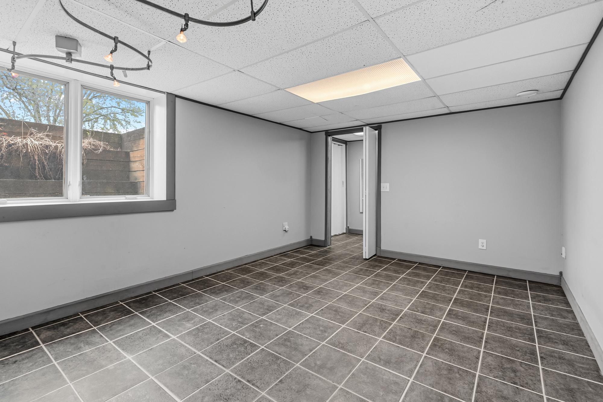 2017 Beacon Street Roseville, MN 55113 - Photo 27 of 36