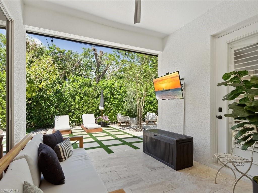 16196 Parque Lane Naples, FL 34110 - Photo 19 of 42