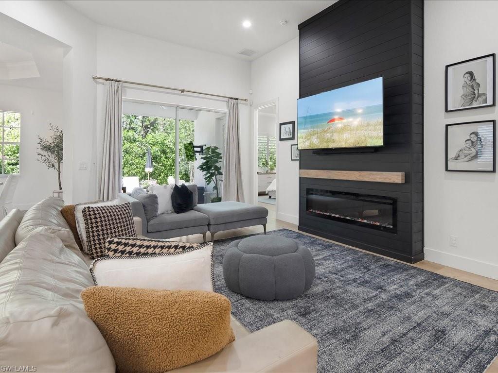 16196 Parque Lane Naples, FL 34110 - Photo 6 of 42