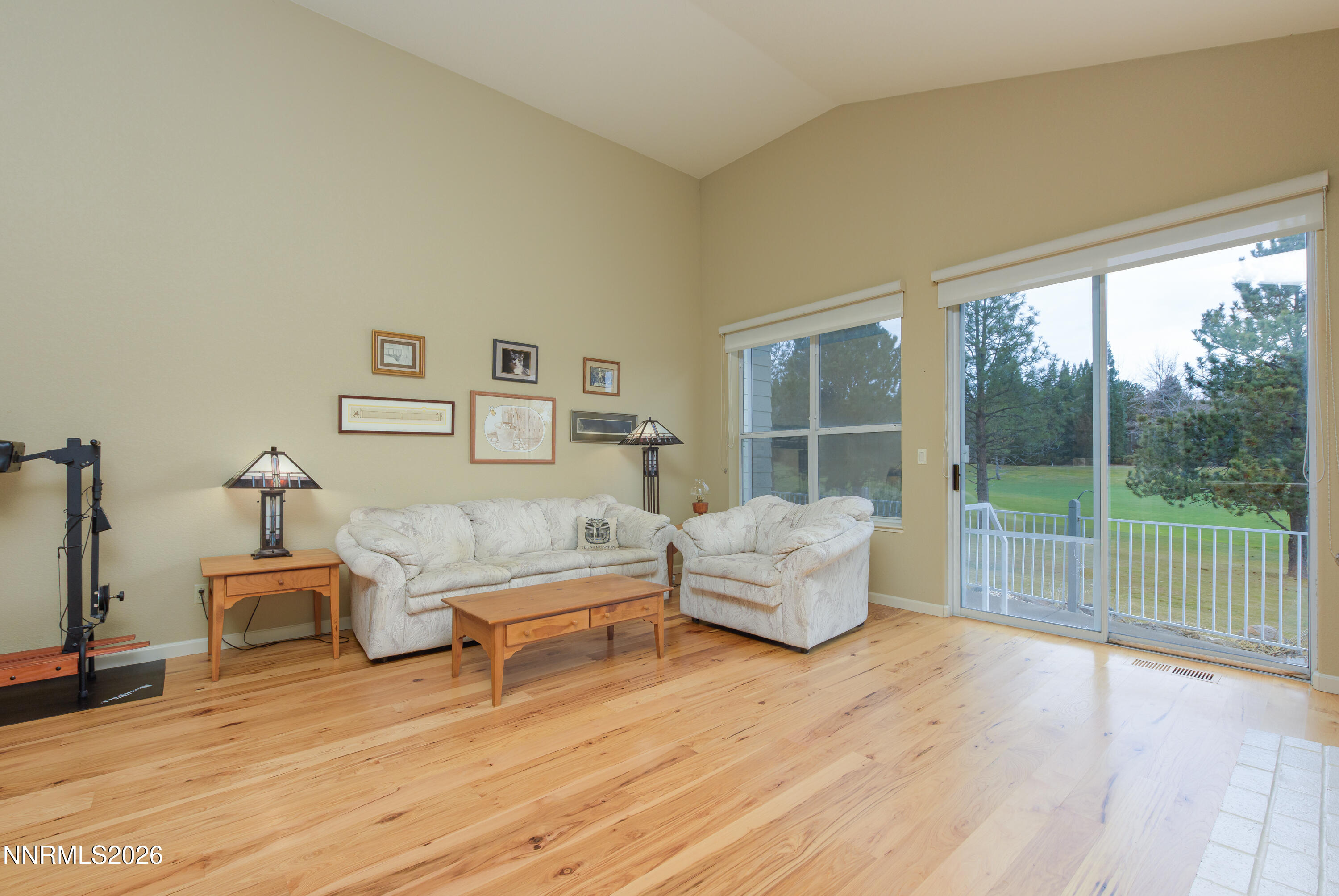 6136 Wycliffe Circle Reno, NV 89519 - Photo 11 of 37 6136 Wycliffe Cir-16