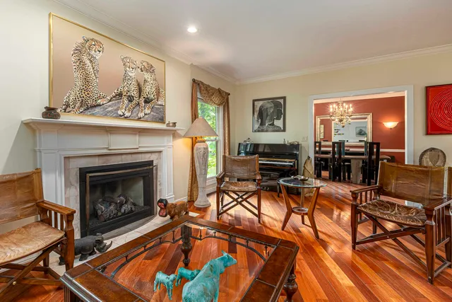 $749,000 | 396 Lake Indian Hills Circle, Carbondale, IL 62902