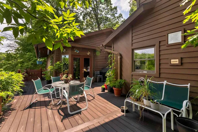 $649,000 | 396 Lake Indian Hills Circle, Carbondale, IL 62902