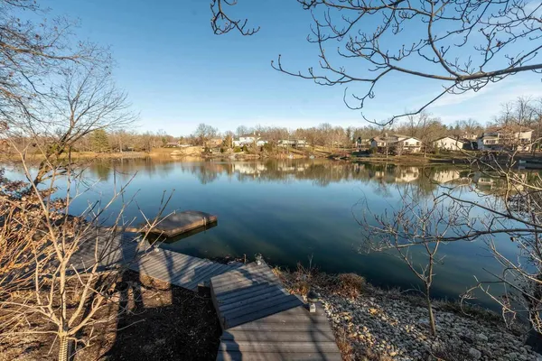 $649,000 | 396 Lake Indian Hills Circle, Carbondale, IL 62902