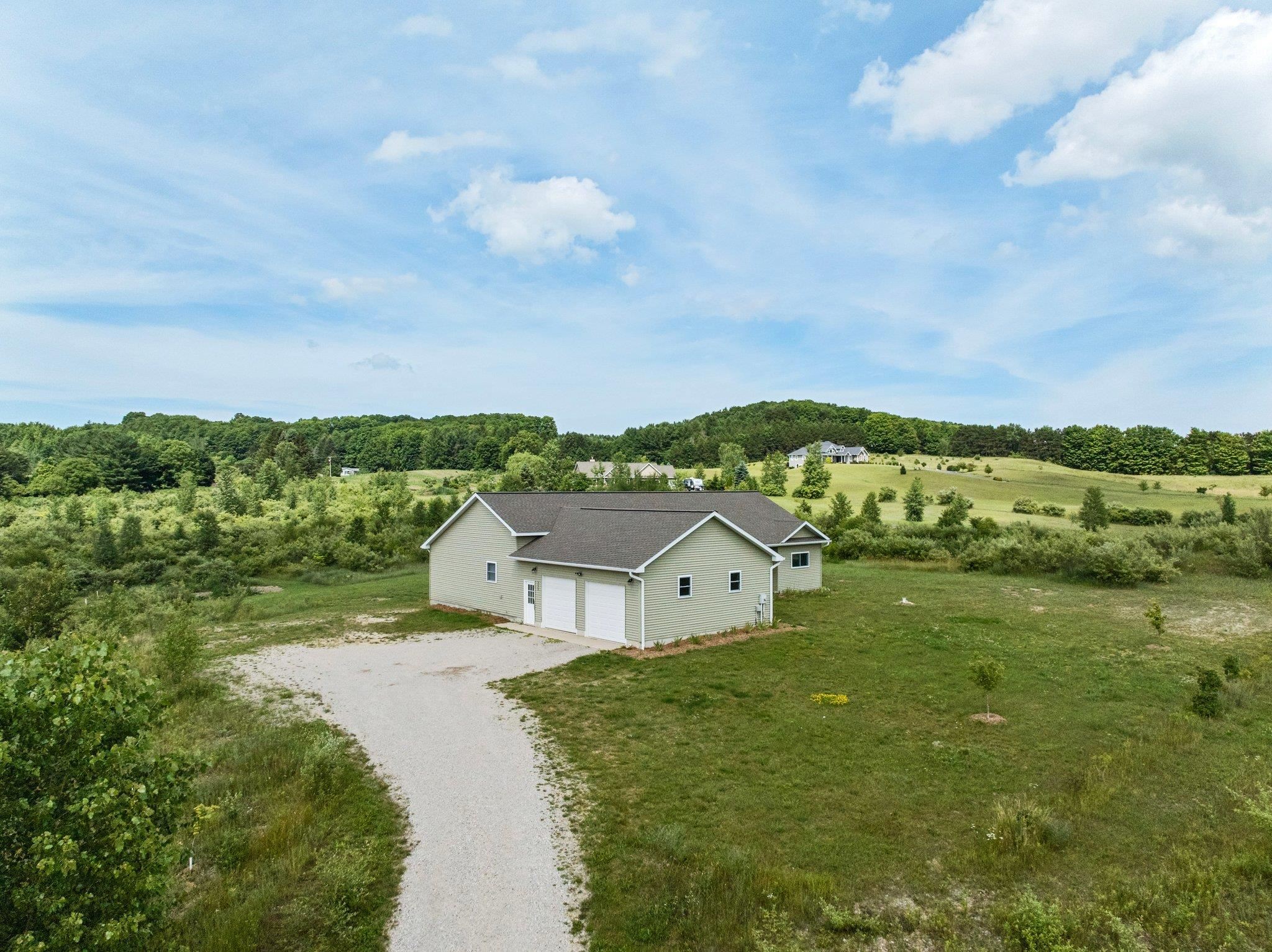 5020 Stricker Road Traverse City, MI 49684 - Photo 4 of 48