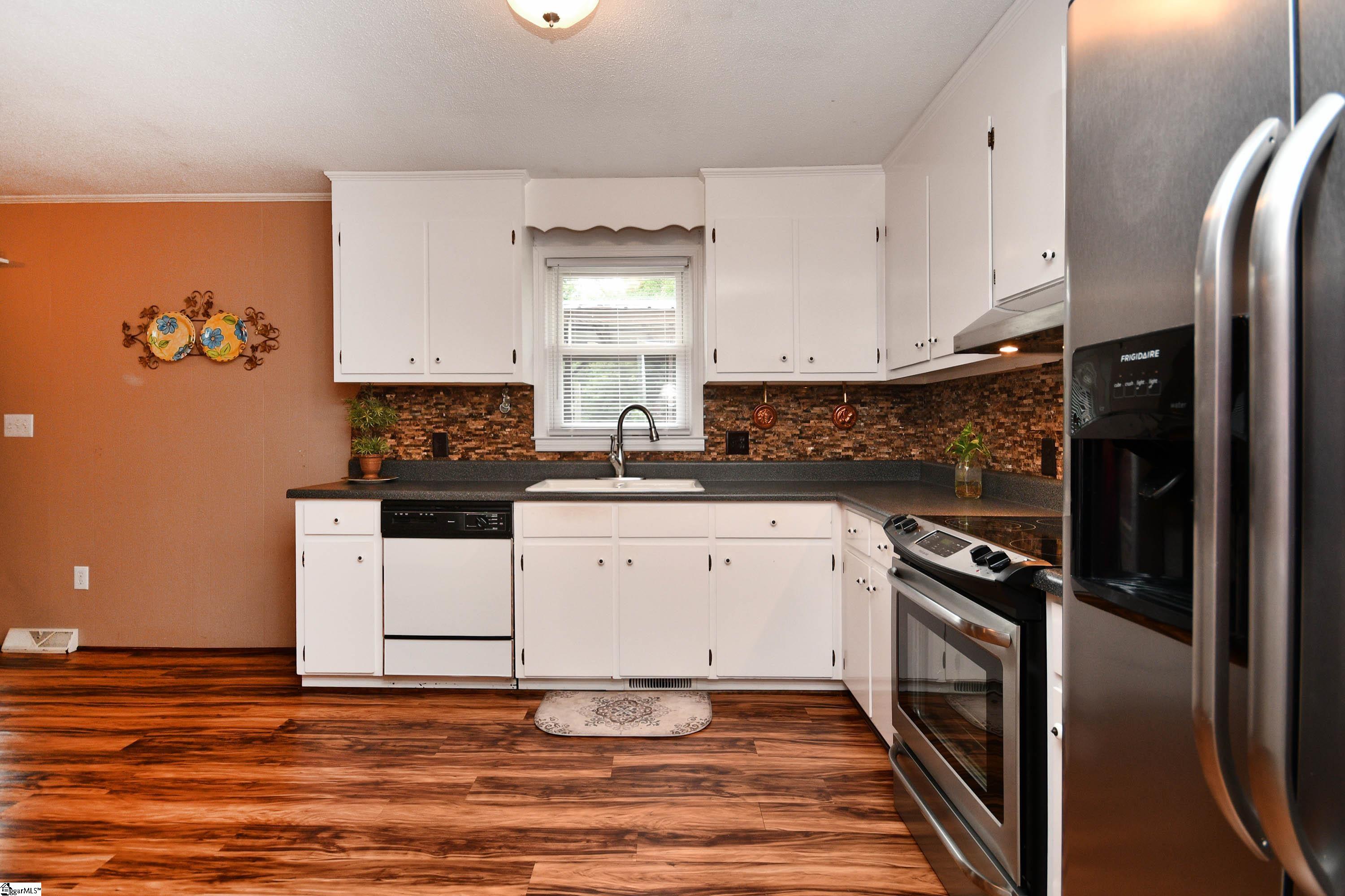 120 Dayton School Road Easley, SC 29642 - Photo 5 of 34 Gallery Image 5