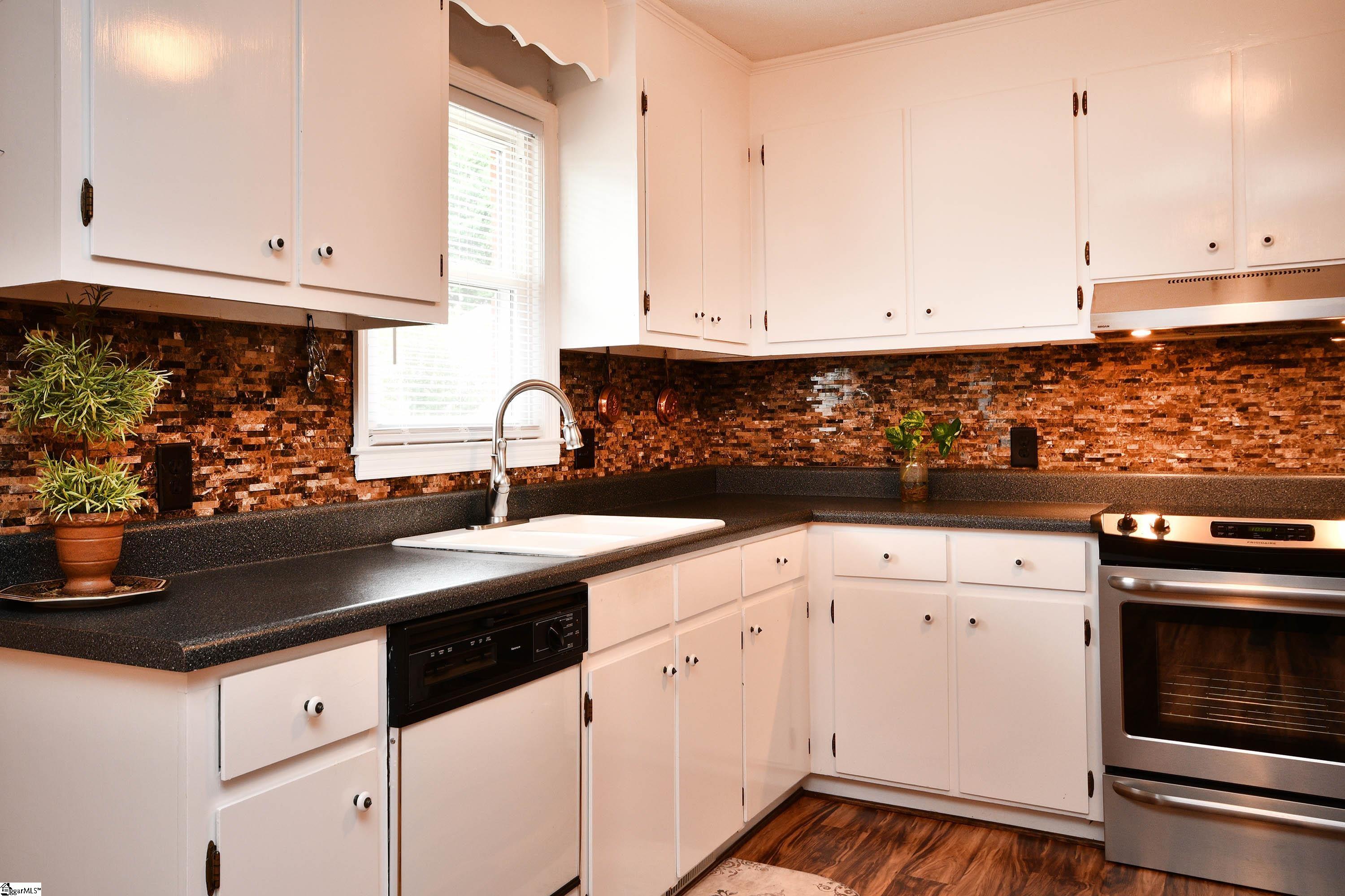 120 Dayton School Road Easley, SC 29642 - Photo 6 of 34 Gallery Image 6