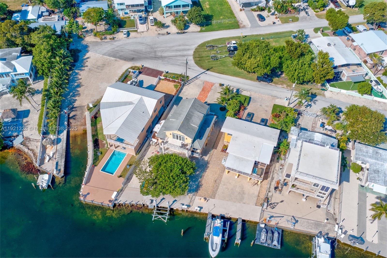222 2nd Road Key Largo, FL 33037 - Photo 43 of 43 an aerial view of residential house with outdoor space and swimming pool