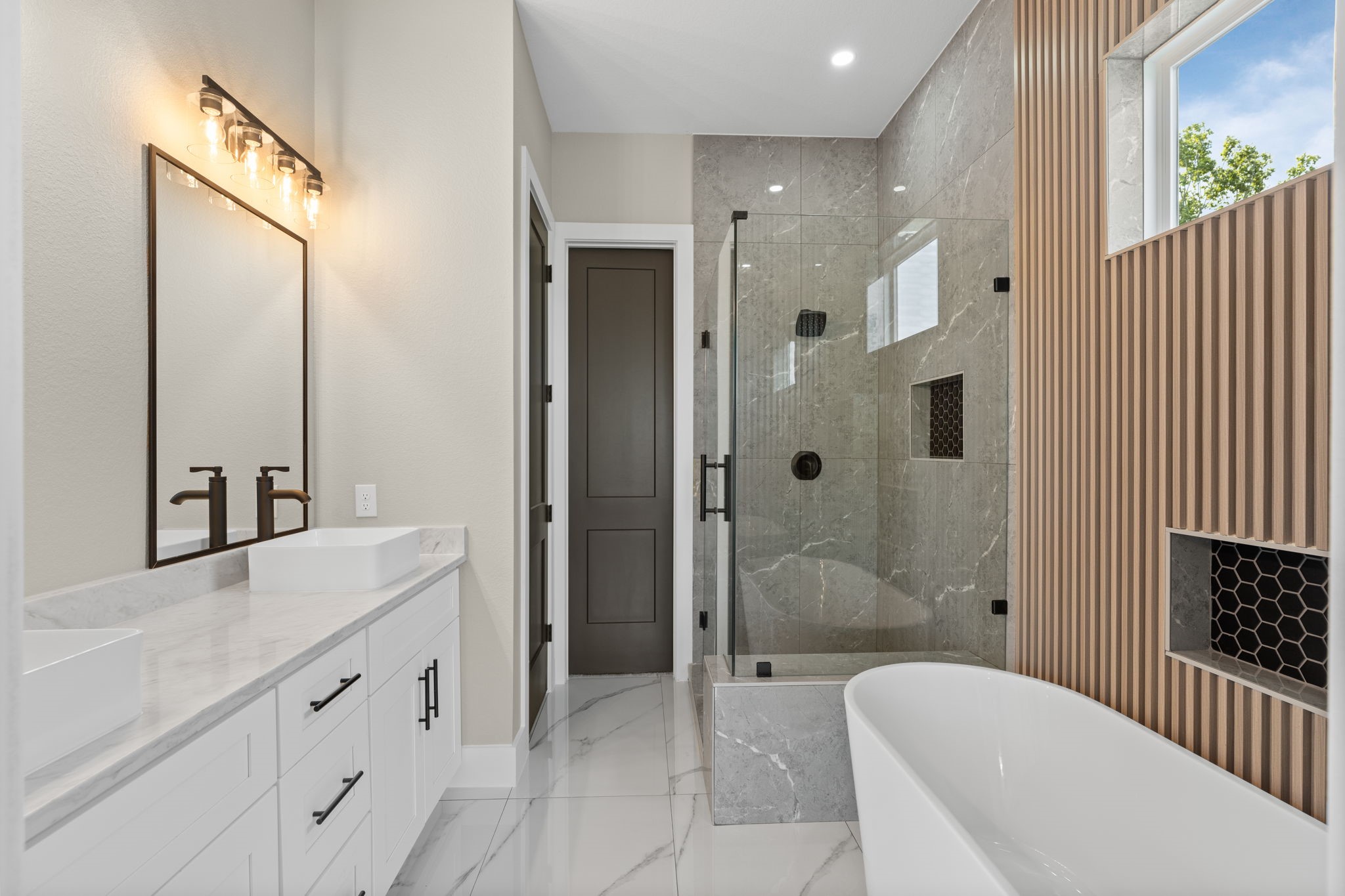4931 Rue Street Houston, TX 77033 - Photo 18 of 19 Pictures are from previous development by builder located at 5002 Sunbeam Street, Houston, TX. Selections are subject to change.