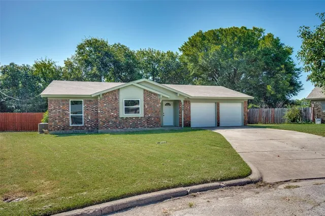 $249,900 | 509 Steeple Ridge Court, Everman, TX 76140