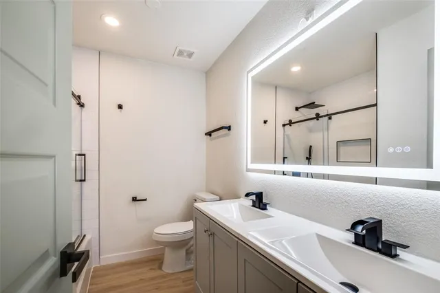 $249,900 | 509 Steeple Ridge Court, Everman, TX 76140