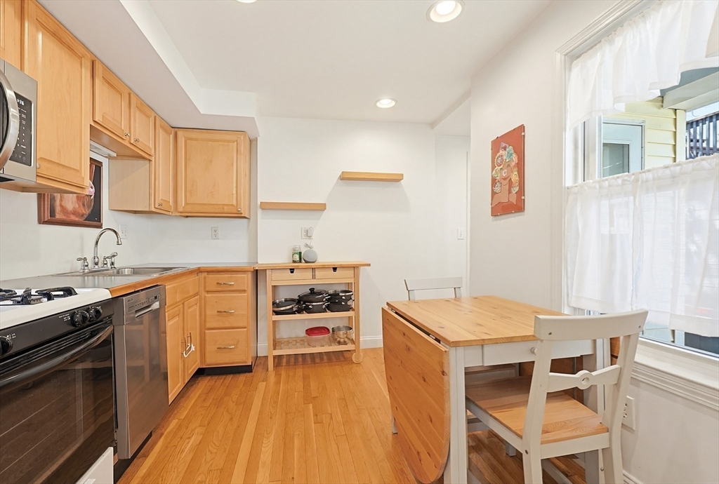 3 Prentice Avenue Milford, MA 01757 - Photo 16 of 35