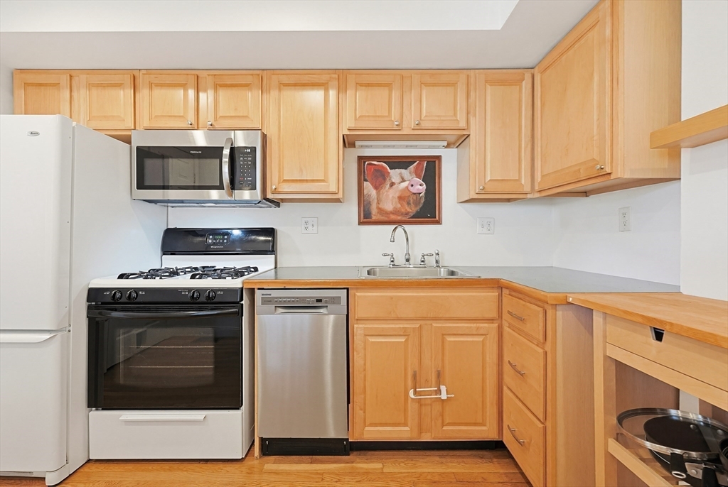 3 Prentice Avenue Milford, MA 01757 - Photo 22 of 35