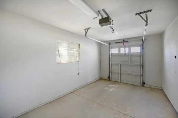 $2,150 | 74631 Mexicali Rose, Thousand Palms, CA 92276