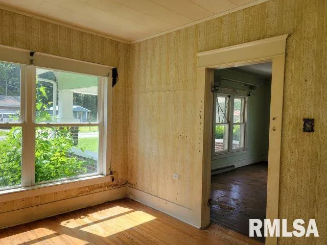 $39,700 | 501 South Dean Street, Royalton, IL 62983