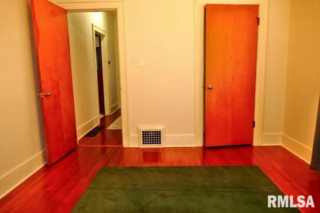 $139,900 | 809 West Eleanor Place, Peoria, IL 61604